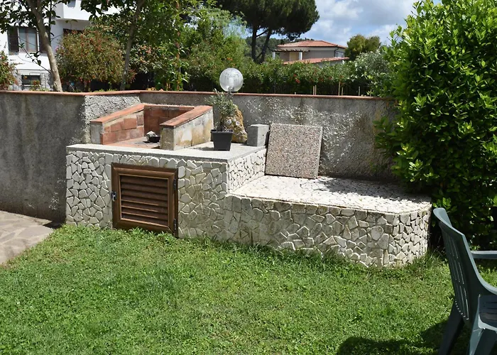 Trilocale Giardino - Spazio Esterno Privato, Clima E Posto Auto * Марина-ди-Кампо